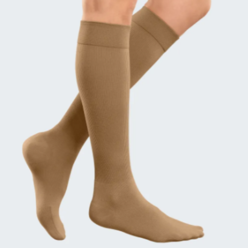 Medias elásticas Mediven Angio Grado 1, hasta la rodilla, color caramelo