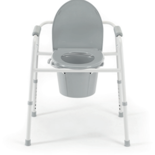 Cadeira sanitária Styxo 2 vista de frente, com a tampa levantada, assento cinzento e balde por baixo